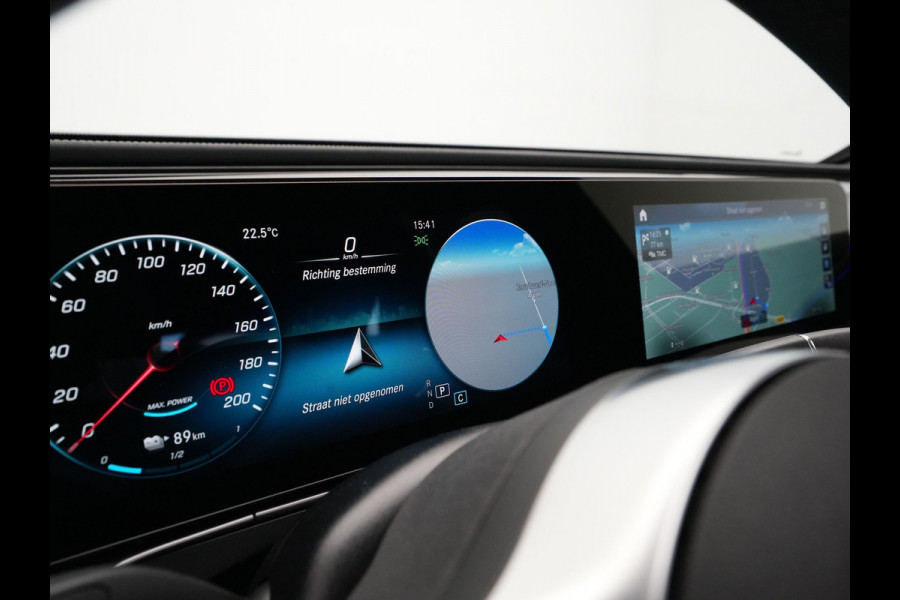 Mercedes-Benz EQC 400 4MATIC Premium 80 kWh 408pk Panorama Navigatie Stoelverwarming 360 Camera Ambientlight 333