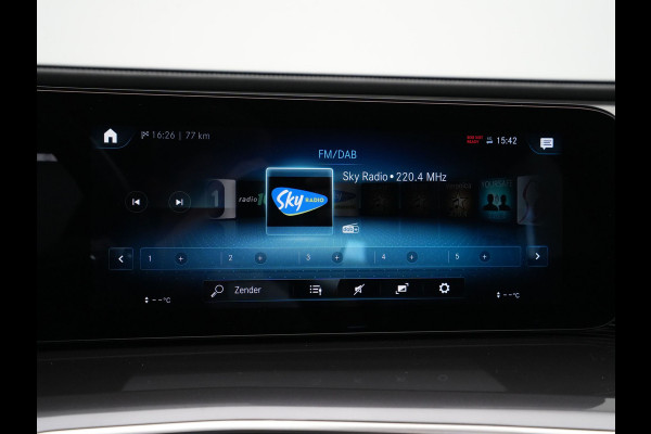 Mercedes-Benz EQC 400 4MATIC Premium 80 kWh 408pk Panorama Navigatie Stoelverwarming 360 Camera Ambientlight 333