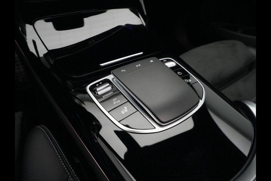 Mercedes-Benz EQC 400 4MATIC Premium 80 kWh 408pk Panorama Navigatie Stoelverwarming 360 Camera Ambientlight 333