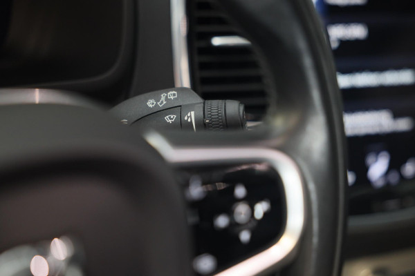 Volvo XC90 2.0 T8 Twin Engine AWD Momentum Pro / 7 Zitter / ACC / Lane Assist / 360 Camera / Leder / Navi / HK / Head Up / 20 Inch