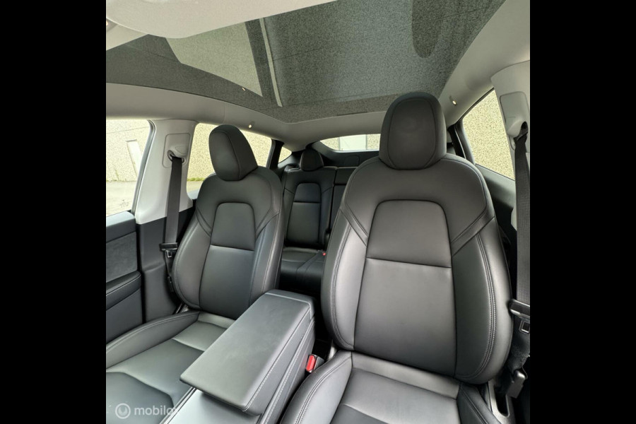 Tesla Model Y RWD MiC QUICKSILVER MMX PACK