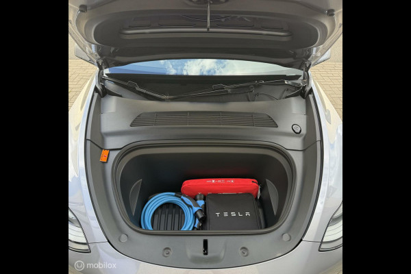 Tesla Model Y RWD MiC QUICKSILVER MMX PACK