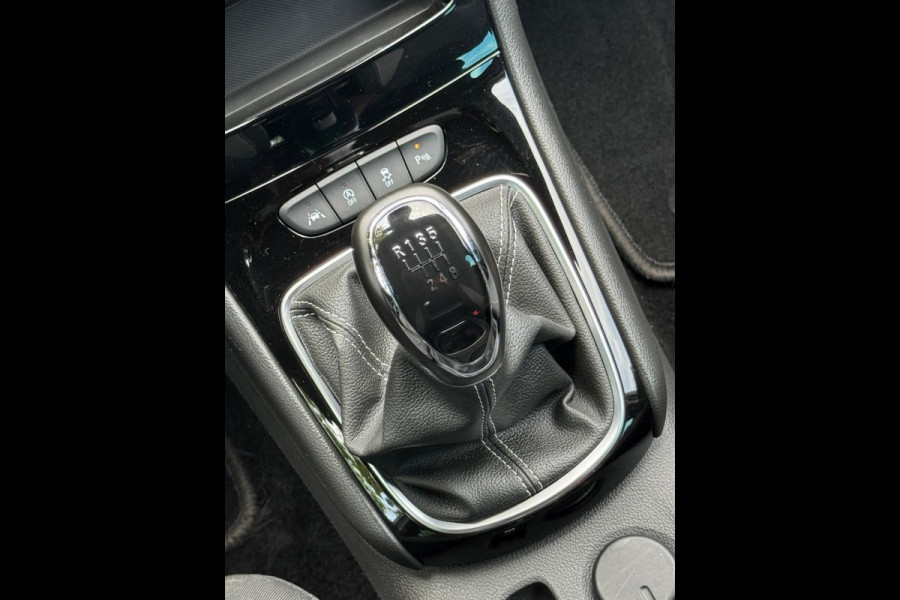 Opel Astra 1.2 Sport Edition 130 pk, vele opties, achteruitrijcamera, comfort zetels, navigatie, 16 inch, pdc