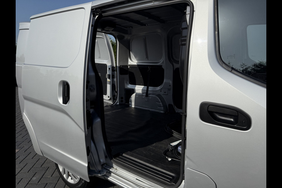 Nissan E-NV200 40 kWh / FULL ELECTRIC / 1e EIG. / 2x LAADKABEL / AUTOMAAT / AIRCO / CRUISE / CAMERA / NAVI