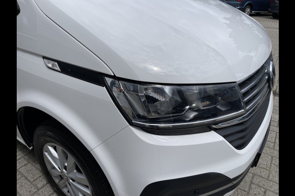 Volkswagen Transporter 2.0 TDI DSG automaat L2H1 30 DC 5 persoons / vaste prijs rijklaar € 27.950 ex btw / lease vanaf € 456 / airco / cruise / navi / achterdeuren / euro 6 / bpm vrij !