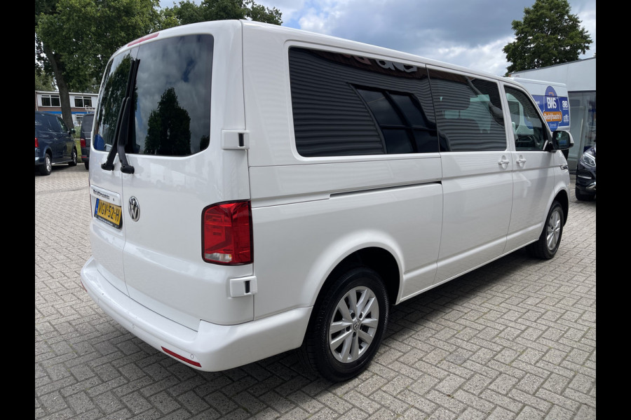 Volkswagen Transporter 2.0 TDI DSG automaat L2H1 30 DC 5 persoons / vaste prijs rijklaar € 27.950 ex btw / lease vanaf € 456 / airco / cruise / navi / achterdeuren / euro 6 / bpm vrij !