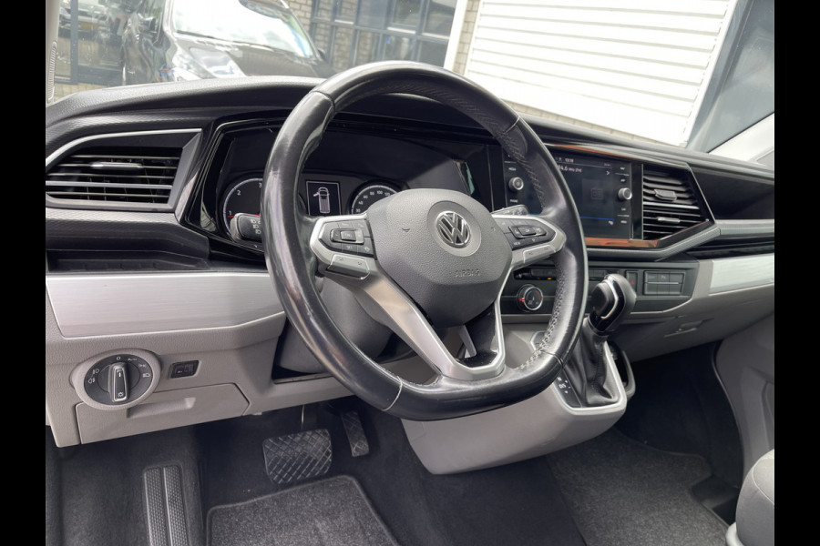 Volkswagen Transporter 2.0 TDI DSG automaat L2H1 30 DC 5 persoons / vaste prijs rijklaar € 27.950 ex btw / lease vanaf € 456 / airco / cruise / navi / achterdeuren / euro 6 / bpm vrij !