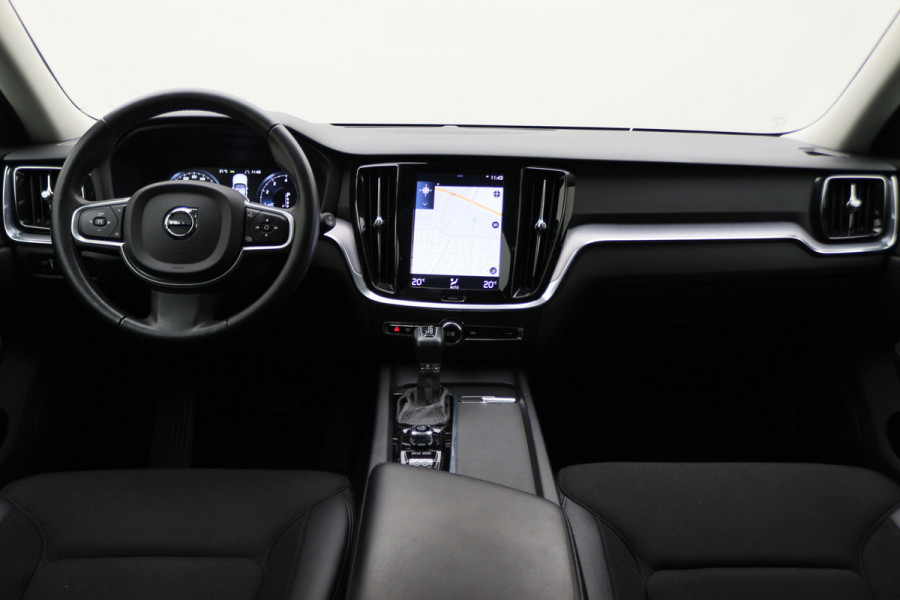Volvo V60 2.0 T4 Momentum Pro Polestar Engineered Panoramadak, Head-Up, LED, Apple CarPlay, Lane Assist, Camera