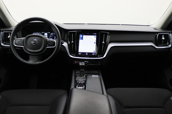 Volvo V60 2.0 T4 Momentum Pro Polestar Engineered Panoramadak, Head-Up, LED, Apple CarPlay, Lane Assist, Camera