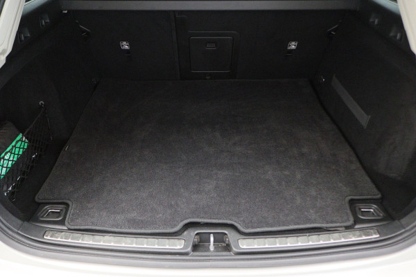 Volvo V60 2.0 T4 Momentum Pro Polestar Engineered Panoramadak, Head-Up, LED, Apple CarPlay, Lane Assist, Camera