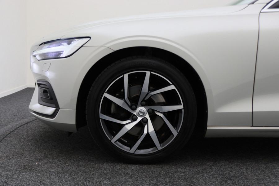 Volvo V60 2.0 T4 Momentum Pro Polestar Engineered Panoramadak, Head-Up, LED, Apple CarPlay, Lane Assist, Camera