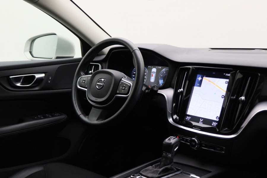 Volvo V60 2.0 T4 Momentum Pro Polestar Engineered Panoramadak, Head-Up, LED, Apple CarPlay, Lane Assist, Camera