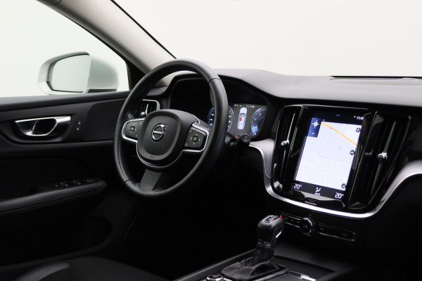 Volvo V60 2.0 T4 Momentum Pro Polestar Engineered Panoramadak, Head-Up, LED, Apple CarPlay, Lane Assist, Camera
