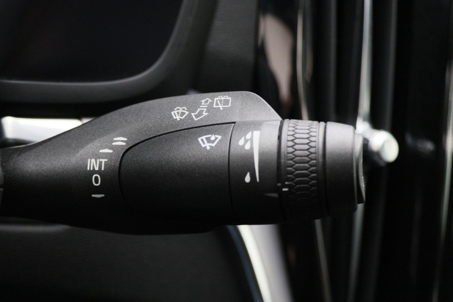 Volvo V60 2.0 T4 Momentum Pro Polestar Engineered Panoramadak, Head-Up, LED, Apple CarPlay, Lane Assist, Camera