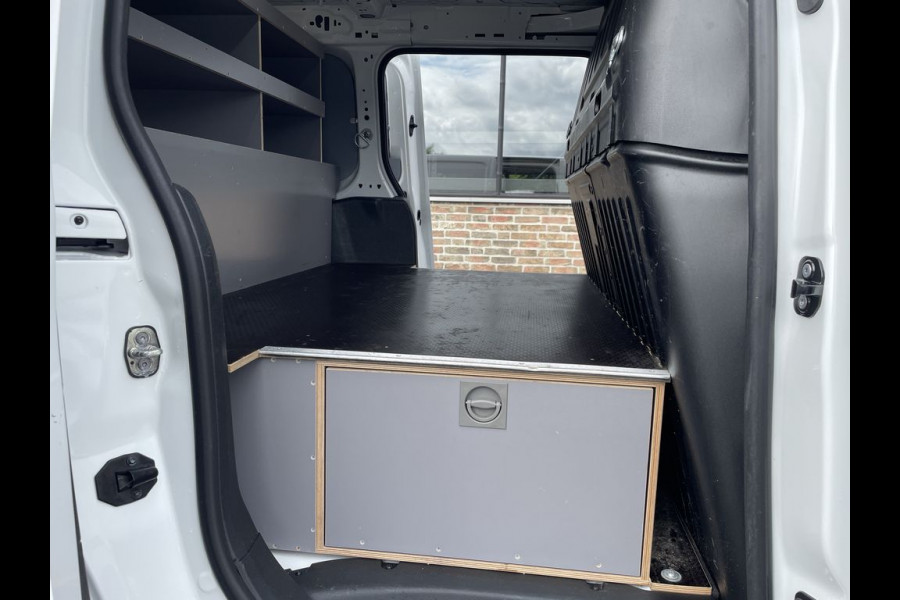 Opel Combo 1.5 D E6 102pk L2 Edition BPM Vrij! Lease €210 p/m, Bedrijfsinrichting, 2x Schuifdeur, Airco, PDC, Cruise controle, onderhoudshistorie aanwezig