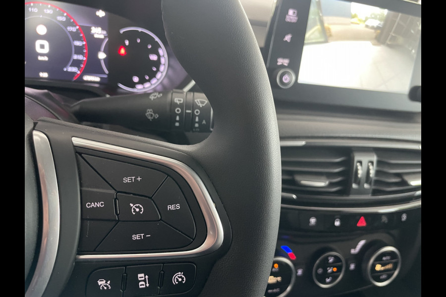 Fiat Tipo cross stationwagon 1.0 clima camera navigatie bluetooth 1.0 Cross Climate control -Cruise control - A-uitrijcamera - Navigatie - Bluetooth
