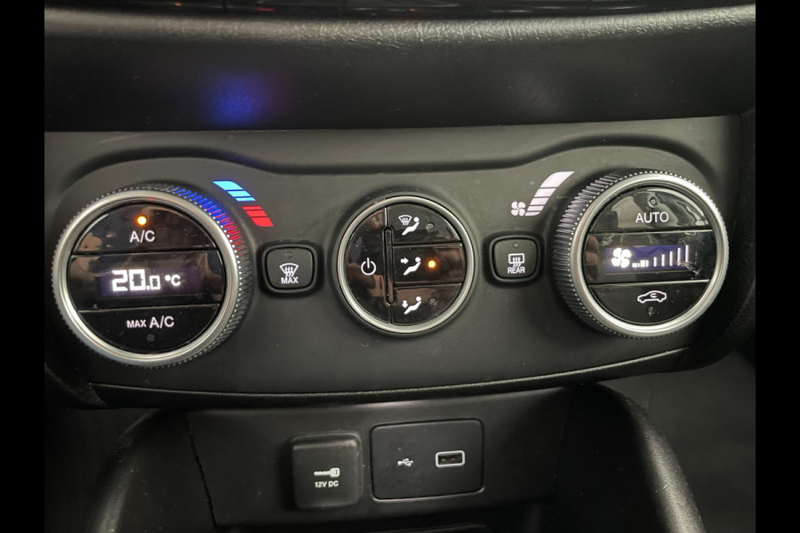 Fiat Tipo cross stationwagon 1.0 clima camera navigatie bluetooth 1.0 Cross Climate control -Cruise control - A-uitrijcamera - Navigatie - Bluetooth
