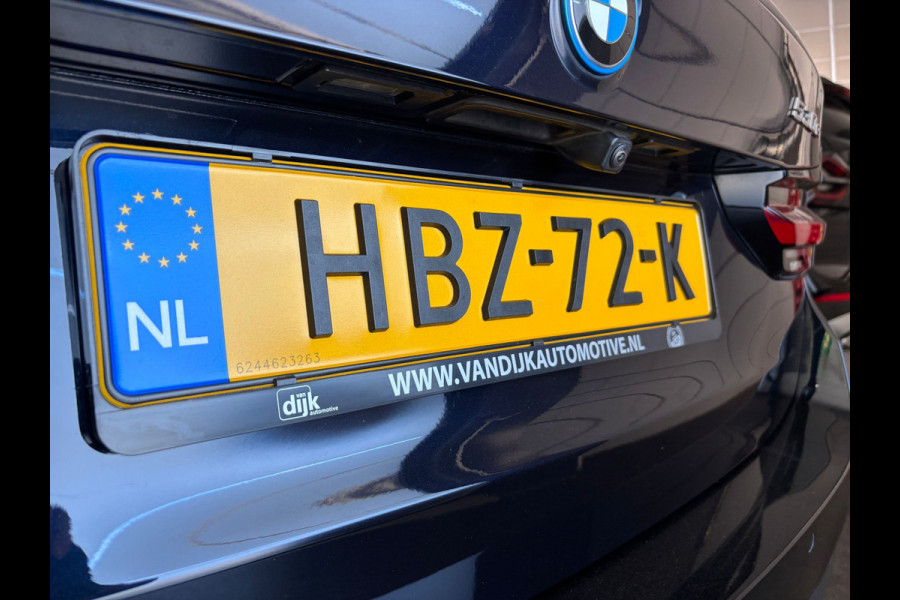 BMW 5 Serie Touring 530e xDrive Business Edition. M Sport Hybrid 292PK Carbonschwarz Pano dak Head up Display  Co Pilot Adaptive Suspension Laser Lights