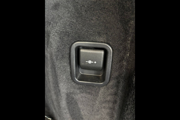 BMW 5 Serie Touring 530e xDrive Business Edition. M Sport Hybrid 292PK Carbonschwarz Pano dak Head up Display  Co Pilot Adaptive Suspension Laser Lights