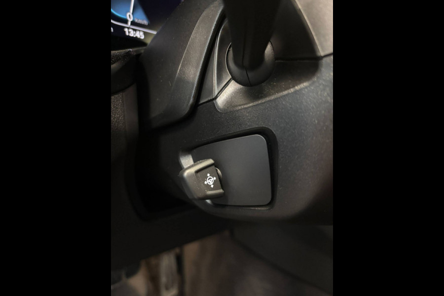 BMW 5 Serie Touring 530e xDrive Business Edition. M Sport Hybrid 292PK Carbonschwarz Pano dak Head up Display  Co Pilot Adaptive Suspension Laser Lights