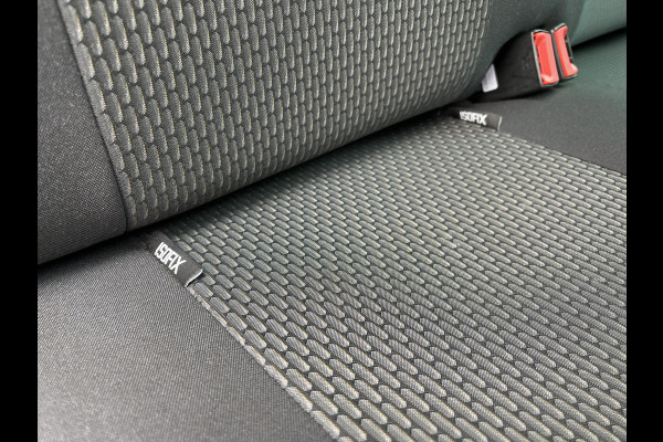 Volkswagen Transporter 2.0 TDI L2H1 30 DC 5 persoons / vaste prijs rijklaar € 27.950 ex btw / lease vanaf € 456 / grijs metallic / airco / cruise / Apple Carplay / lichtmetalen velgen / euro 6 / bpm vrij !