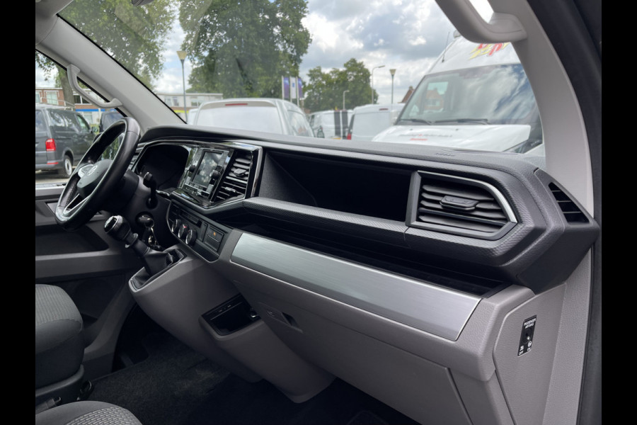 Volkswagen Transporter 2.0 TDI L2H1 30 DC 5 persoons / vaste prijs rijklaar € 27.950 ex btw / lease vanaf € 456 / grijs metallic / airco / cruise / Apple Carplay / lichtmetalen velgen / euro 6 / bpm vrij !