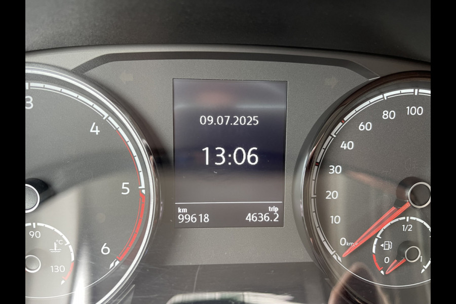 Volkswagen Transporter 2.0 TDI L2H1 30 DC 5 persoons / vaste prijs rijklaar € 27.950 ex btw / lease vanaf € 456 / grijs metallic / airco / cruise / Apple Carplay / lichtmetalen velgen / euro 6 / bpm vrij !
