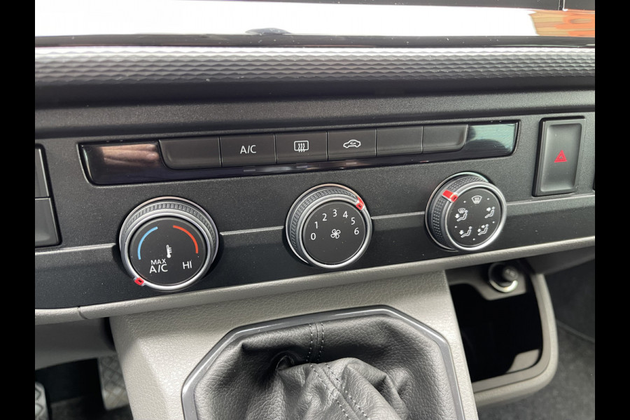 Volkswagen Transporter 2.0 TDI L2H1 30 DC 5 persoons / vaste prijs rijklaar € 27.950 ex btw / lease vanaf € 456 / grijs metallic / airco / cruise / Apple Carplay / lichtmetalen velgen / euro 6 / bpm vrij !