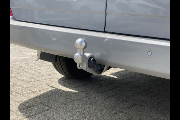 Ford Transit Custom 340 2.5 PHEV L2H1 Limited 233pk Zuid |  Kombi | Incl. BTW/BPM | Dubbele zijschuifdeur | Privacy Glass | Inklapbare trekhaak | 17 inch lichtmetalen velgen | Driver Assistance Pack Premium | Verwarmbaar stuurwiel
