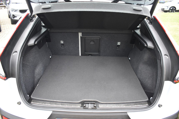 Volvo C40 Recharge Twin Ultimate 82 kWh 408 PK Woolblend | ACC | Pano Dak | Trekhaak | Stoel Stuur verwarming |360 Camera | 19 inch