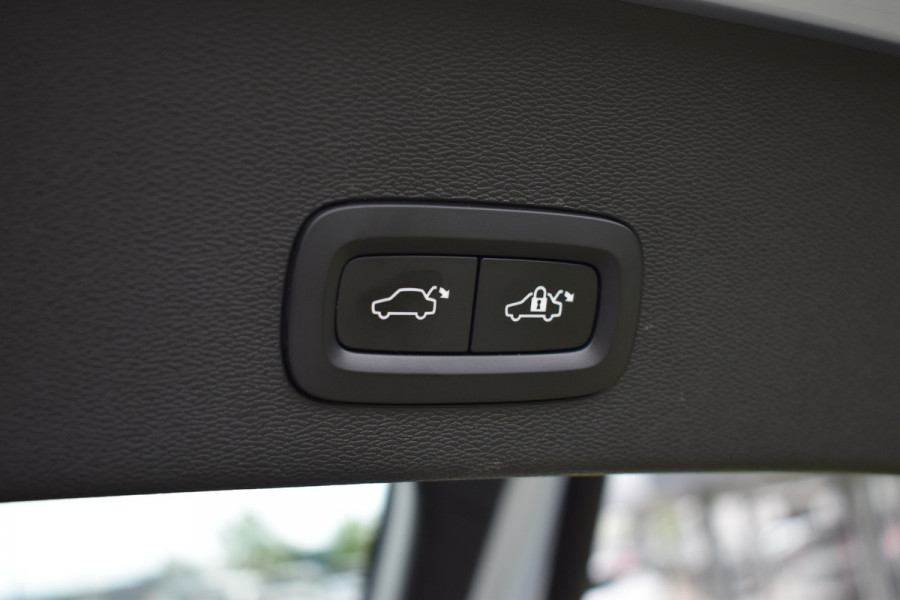 Volvo C40 Recharge Twin Ultimate 82 kWh 408 PK Woolblend | ACC | Pano Dak | Trekhaak | Stoel Stuur verwarming |360 Camera | 19 inch