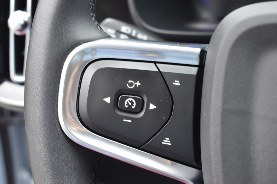 Volvo C40 Recharge Twin Ultimate 82 kWh 408 PK Woolblend | ACC | Pano Dak | Trekhaak | Stoel Stuur verwarming |360 Camera | 19 inch