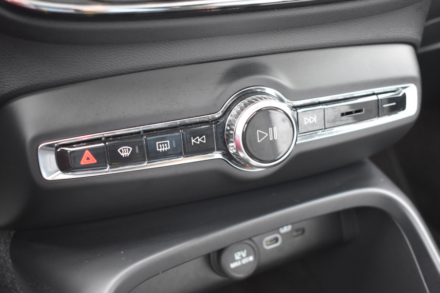 Volvo C40 Recharge Twin Ultimate 82 kWh 408 PK Woolblend | ACC | Pano Dak | Trekhaak | Stoel Stuur verwarming |360 Camera | 19 inch