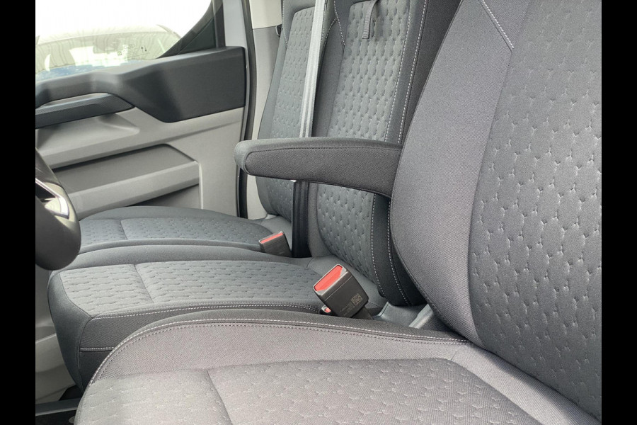 Ford Transit Custom 340 2.5 PHEV L2H1 Limited 233pk Zuid |  Kombi | Incl. BTW/BPM | Dubbele zijschuifdeur | Privacy Glass | Inklapbare trekhaak | 17 inch lichtmetalen velgen | Driver Assistance Pack Premium | Verwarmbaar stuurwiel