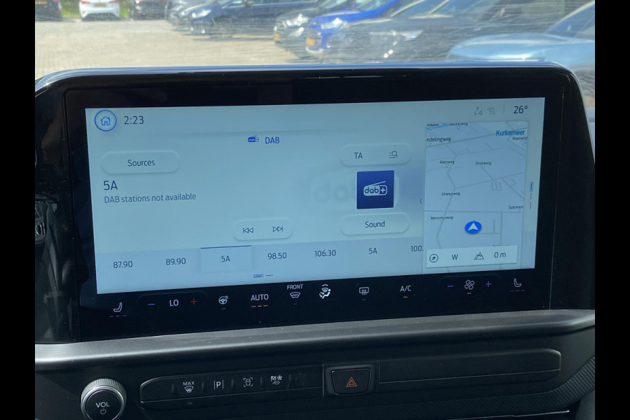 Ford Transit Custom 340 2.5 PHEV L2H1 Limited 233pk Zuid |  Kombi | Incl. BTW/BPM | Dubbele zijschuifdeur | Privacy Glass | Inklapbare trekhaak | 17 inch lichtmetalen velgen | Driver Assistance Pack Premium | Verwarmbaar stuurwiel