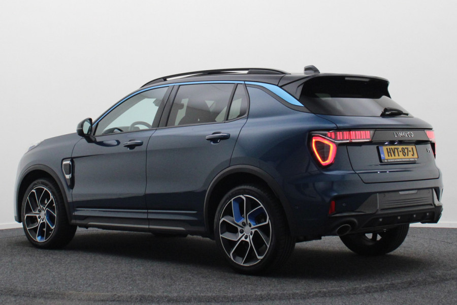 Lynk & Co 01 1.5 Plug-in Hybrid Automaat Two-Tone, 360° Camera, Panoramadak, ACC, Keyless, Navigatie, PDC, LED, 20''