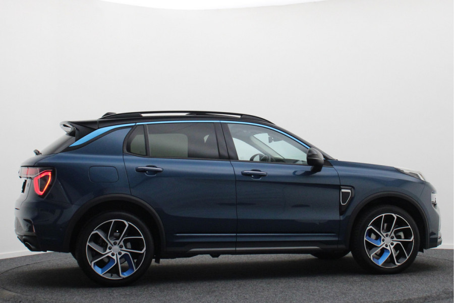 Lynk & Co 01 1.5 Plug-in Hybrid Automaat Two-Tone, 360° Camera, Panoramadak, ACC, Keyless, Navigatie, PDC, LED, 20''