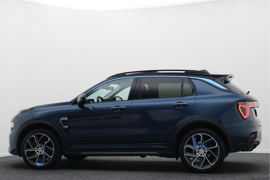 Lynk & Co 01 1.5 Plug-in Hybrid Automaat Two-Tone, 360° Camera, Panoramadak, ACC, Keyless, Navigatie, PDC, LED, 20''