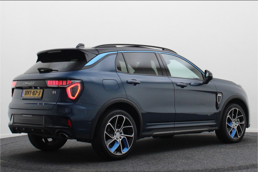 Lynk & Co 01 1.5 Plug-in Hybrid Automaat Two-Tone, 360° Camera, Panoramadak, ACC, Keyless, Navigatie, PDC, LED, 20''