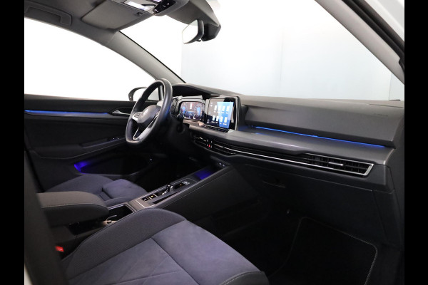 Volkswagen Golf 1.4 eHybrid Style 204 pk Automaat (DSG) | Navigatie | Parkeersensoren | Adaptieve cruise control | Stoelverwarming |
