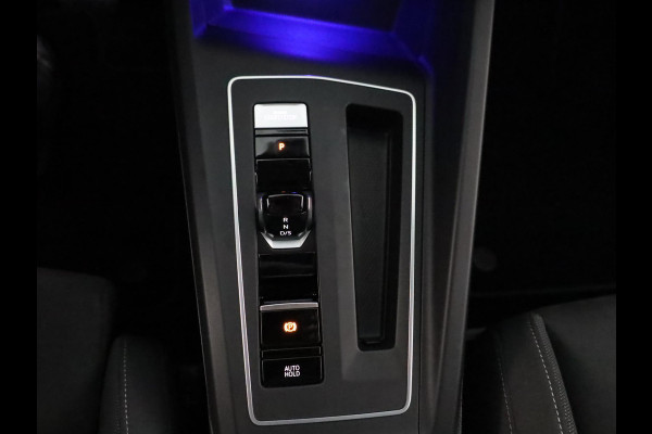 Volkswagen Golf 1.4 eHybrid Style 204 pk Automaat (DSG) | Navigatie | Parkeersensoren | Adaptieve cruise control | Stoelverwarming |