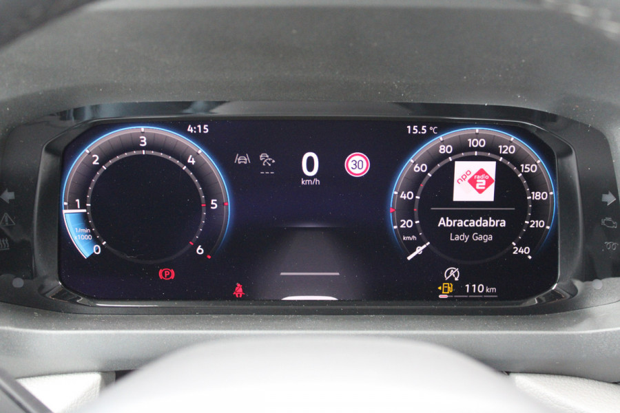 Volkswagen Crafter 35 2.0 TDI L4H3 Highline 177pk - Navi - Geveerde Stoelen - Adaptive Cruise - Blind Spot - Camera - Trekhaak - LM velgen - Rijkla