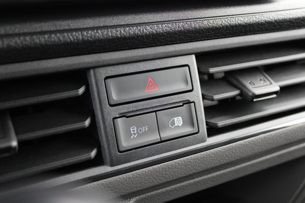 Volkswagen Crafter 35 2.0 TDI L4H3 Highline 177pk - Navi - Geveerde Stoelen - Adaptive Cruise - Blind Spot - Camera - Trekhaak - LM velgen - Rijkla