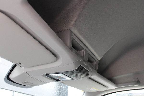 Volkswagen Crafter 35 2.0 TDI L4H3 Highline 177pk - Navi - Geveerde Stoelen - Adaptive Cruise - Blind Spot - Camera - Trekhaak - LM velgen - Rijkla