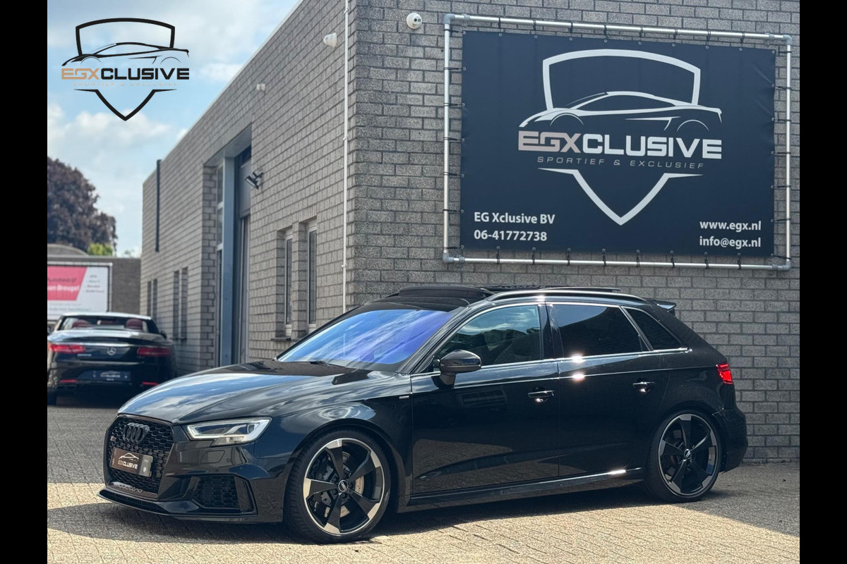 Audi RS3 Sportback 2.5 TFSI Quattro Pano/Carbon/RSZetels/Facelift/Keyless Audi RS3 Sportback 2.5 TFSI Quattro Pano/Carbon/RSZetels/Facelift/Keyless