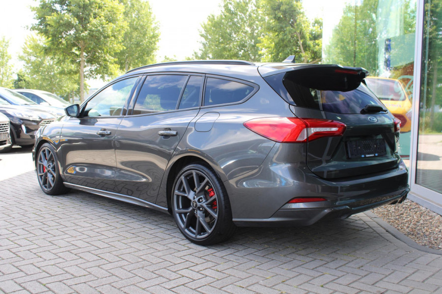 Ford FOCUS Wagon 2.0 EcoBlue ST 190pk diesel | Wegklapbare trekhaak | Adaptive cruise control | Winter Pack | Adaptive LED | Head up Display | Bang&Olufsen |  1.800 kg trekgewicht