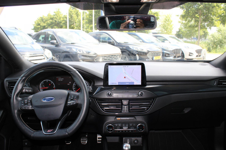 Ford FOCUS Wagon 2.0 EcoBlue ST 190pk diesel | Wegklapbare trekhaak | Adaptive cruise control | Winter Pack | Adaptive LED | Head up Display | Bang&Olufsen |  1.800 kg trekgewicht