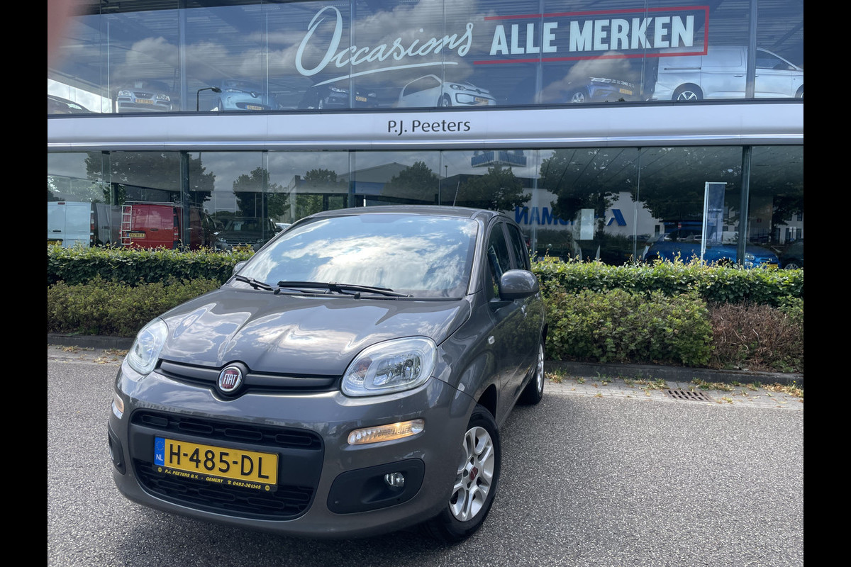 Fiat Panda 1.2 Lounge 5 zit plaatsen Airco - Bluetooth - Spiegels E V+VW - Centrale deurvergr. - E-Ramen voor - LMV 14"- ML Zeer goed onderhouden! Fiat Panda 1.2 Lounge 5 zit plaatsen Airco - Bluetooth - Spiegels E V+VW - Centrale deurvergr. - E-Ramen voor - LMV 14"- ML Zeer goed onderhouden!
