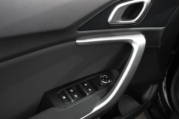 Kia Ceed Sportswagon 1.0 T-GDi 101pk Prestige Navigatie Apple Carplay/Android Auto Camera Stoel- en stuurverwarming Cruise Control Climate Control Start/Stop systeem Getinte ramen