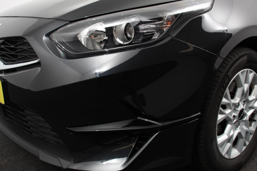 Kia Ceed Sportswagon 1.0 T-GDi 101pk Prestige Navigatie Apple Carplay/Android Auto Camera Stoel- en stuurverwarming Cruise Control Climate Control Start/Stop systeem Getinte ramen